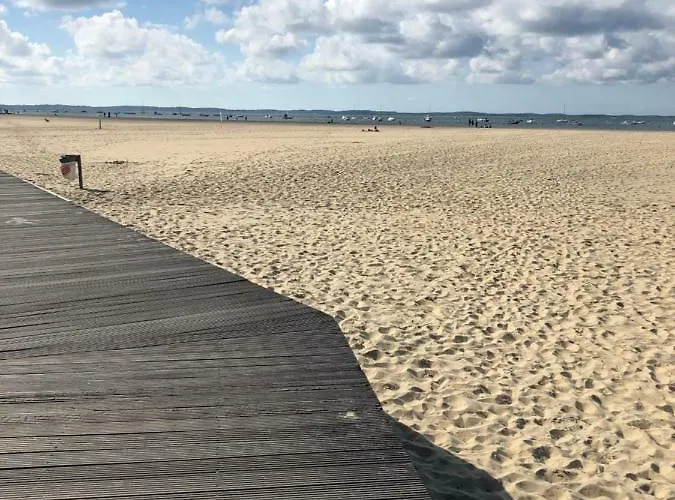 T2 51m2 Et Parking Privatif En Sous Sol 아파트 *