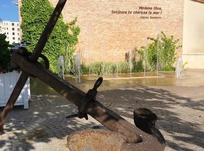 T2 51m2 Et Parking Privatif En Sous Sol 아파트 *